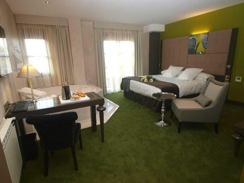 Costa Esmeralda Suites Suances Pokój zdjęcie